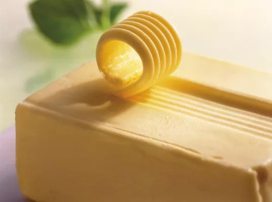Der Expertentipp im März - Hat Margarine wirklich weniger Kalorien als Butter? Bild: Der Expertentipp im März - Hat Margarine wirklich weniger Kalorien als Butter?