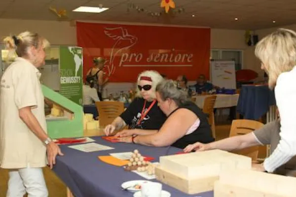 Gesundheitsmesse Vis à vis der Hackeschen Höfe Bild: Gesundheitsmesse Vis à vis der Hackeschen Höfe