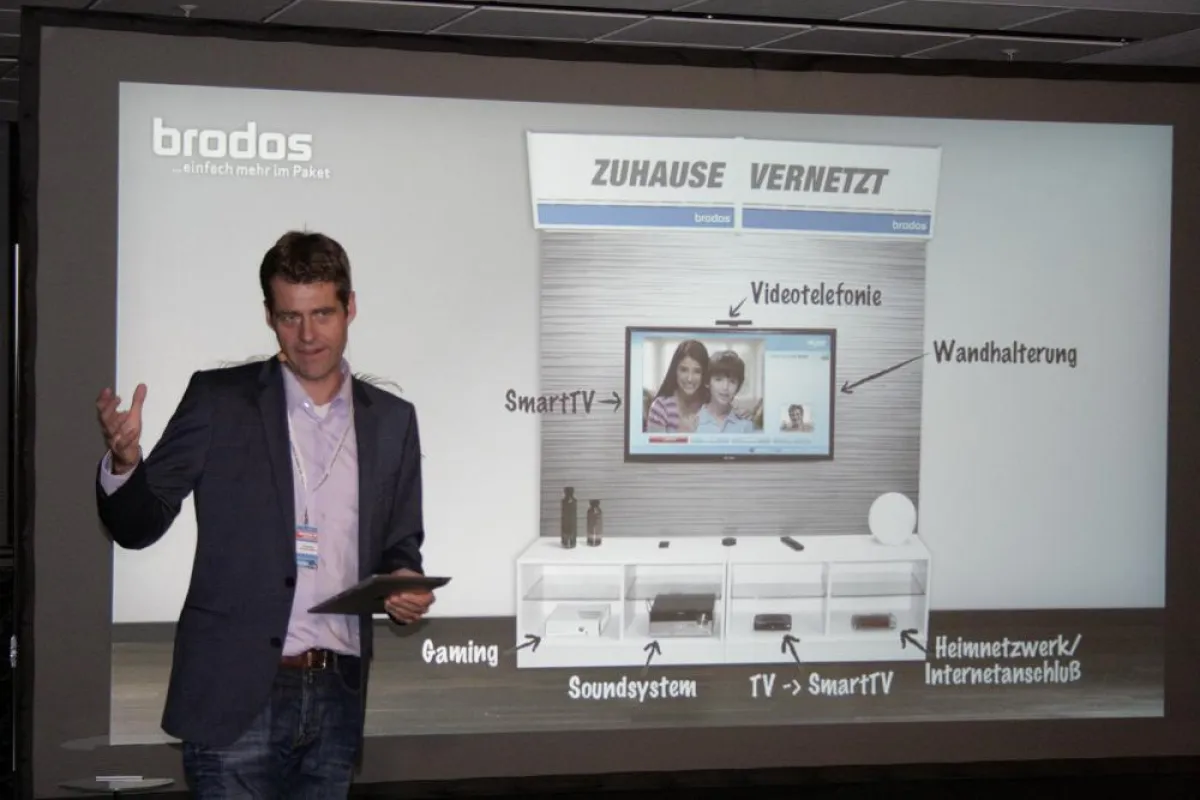 Dominik Brokelmann präsentierte auf den Roadshows das