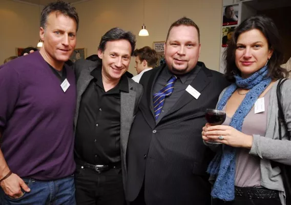 Bild: MovieMind International Ltd. feiert mit internationalen Partnern Erfolge zur Berlinale 2008