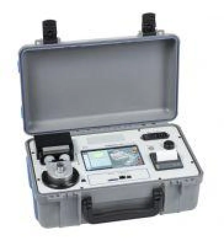Mit dem HYDROCAL 1011 genX P steht nun auch ein tragbares  Gerät zur Analyse von Transformatoröl zur Verfügung.