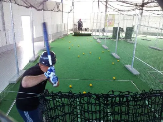 Bild: Deutschland's erste Batting Cage Halle für Baseball& Softball in Mühlheim/Main eröffnet