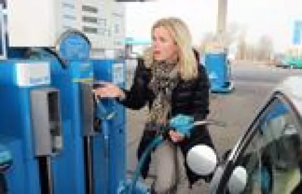 Bild: Falscher Sprit? – Raus damit