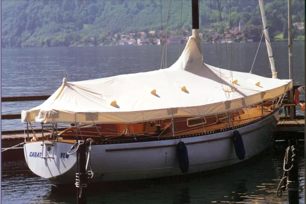 Festes Tuch für komfortable Boote Bild: Festes Tuch für komfortable Boote