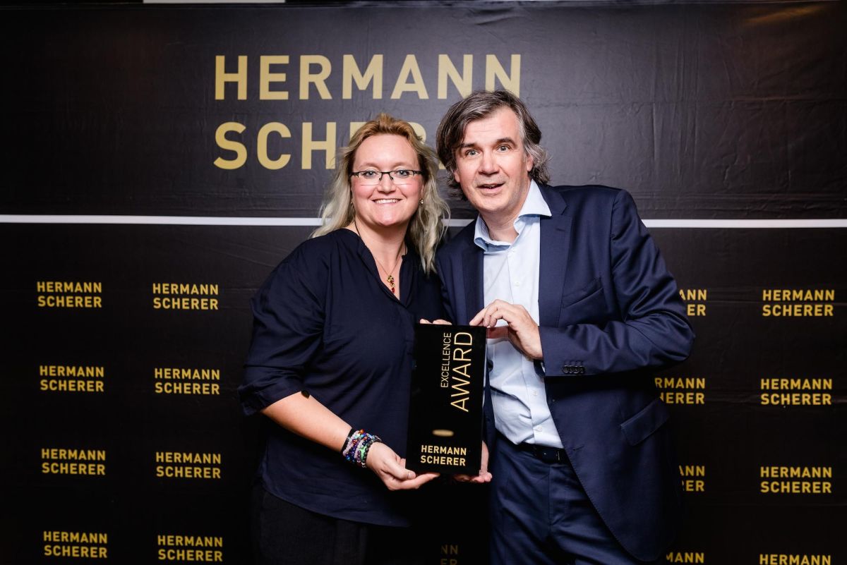 Dr. Dorothea Leinung gewinnt internationalen Speaker Award openPR