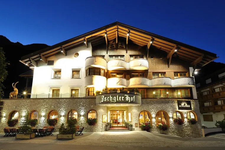 Auszeit in den Alpen: So geht Wohlfühlen im Herzen Tirols Bild: Auszeit in den Alpen: So geht Wohlfühlen im Herzen Tirols