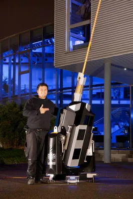 Bild: LOBO’s neue Laserkanone erobert den Himmel