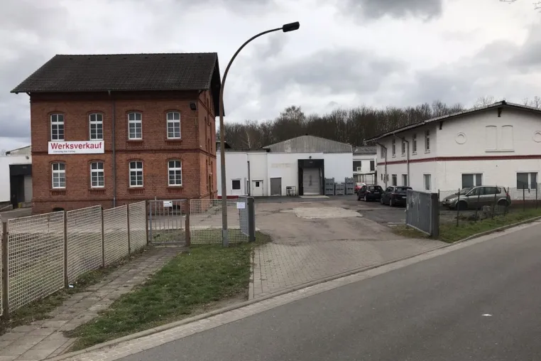 Bild: Erfolg nach Enthüllung: Skandal-Bio-Schlachthof in Neuruppin stellt Schlachtung ein 