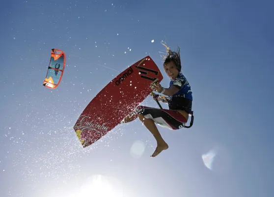 Bild: Mit dem Wind zu weltmeisterlichen Höhenflügen - 24. Windsurfing & Kiteboarding World Cup auf Fuerteventura