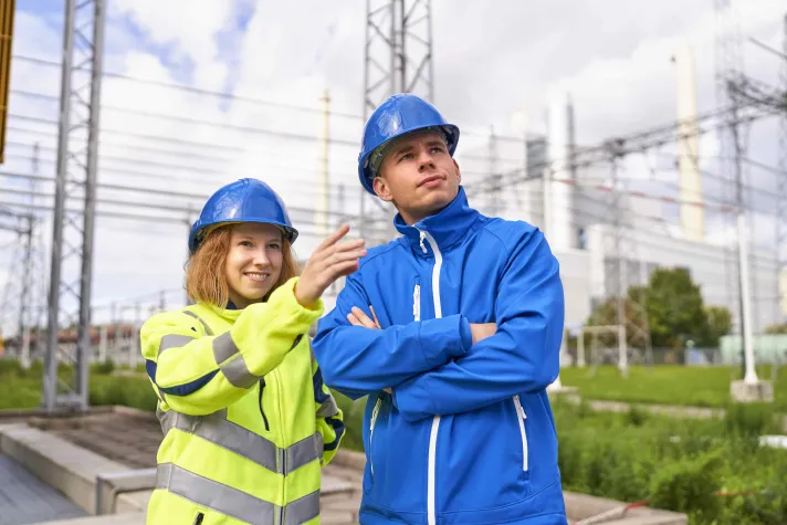 Praxisnähe und klare berufliche Perspektiven – Anstieg dual Studierender in Bayern Bild: Praxisnähe und klare berufliche Perspektiven – Anstieg dual Studierender in Bayern