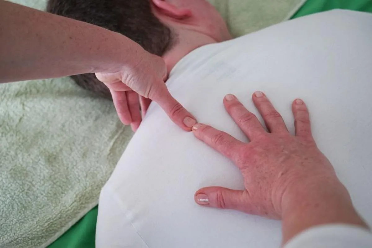 Eine Bowtech Anwendung sorgt für eine Tiefenentspannung, die erholsam auf Körper und Psyche wirkt.