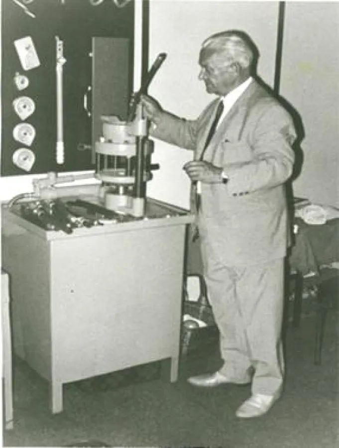 Firmengründer Heinrich Emil Eckstein