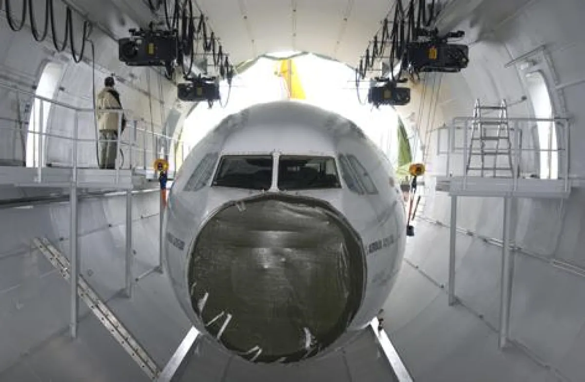 Weltweit einmalige Testeinrichtung, die »Flight Test Facility«. © Fraunhofer IBP