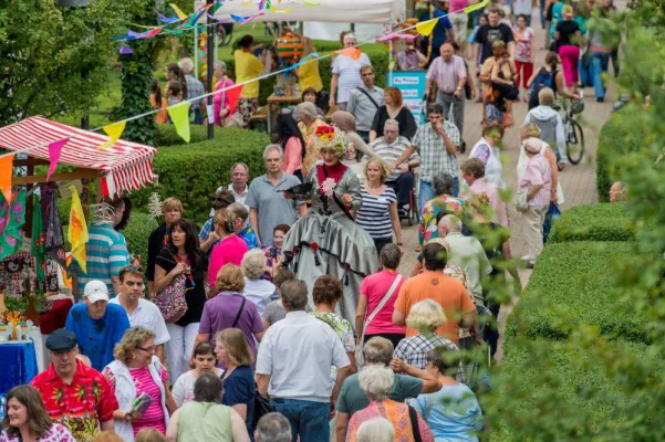 Bild: Ein Sommerfest auf dem Bauernhof