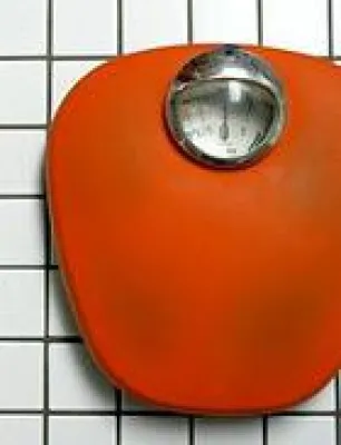 Bild: Gewichtsreduktion: Abnehmen durch langfristige Diät senkt den Blutdruck