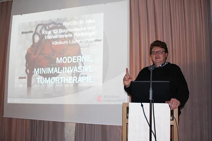 Bild: Mit winzigen Sonden und Kathetern gegen Tumore