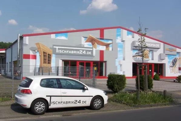 Tischfabrik24 - Neuer Showroom für Charaktertische Bild: Tischfabrik24 - Neuer Showroom für Charaktertische