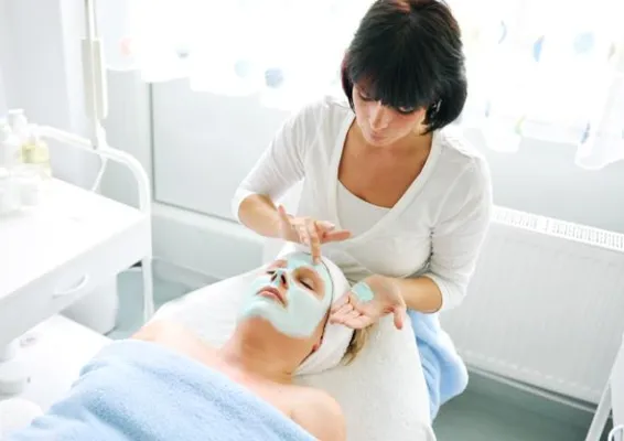 Bild: Kosmetiker: gefragter Beruf wird im BFW Leipzig ausgebildet