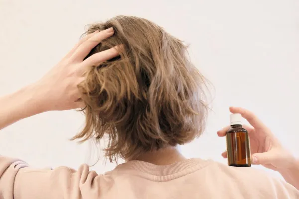 Bild: Natürliche Schönheit im Fokus: Kosmetikartikel und Kosmetikbedarf im Großhandel für Natur Pflegeprodukte