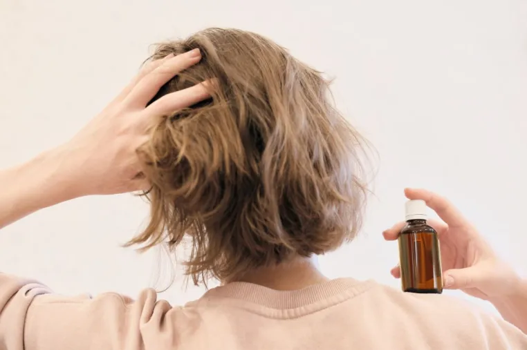 Bild: Natürliche Schönheit im Fokus: Kosmetikartikel und Kosmetikbedarf im Großhandel für Natur Pflegeprodukte
