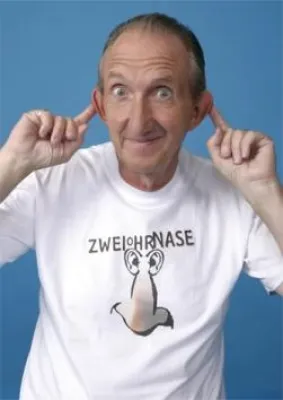 Bild: Supernase Mike Krüger mit „Zweiohrnase“ endlich wieder live und in Farbe. Tourauftakt 2009 in Kiel und Lübeck
