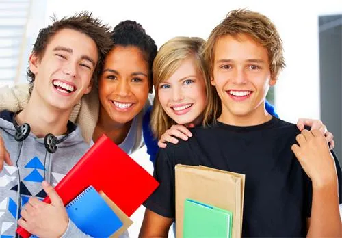 Bild: Service für Abitur-Jahrgänge - virtualnights schickt kostenlosen Fotografen auf die Oberstufen-Partys