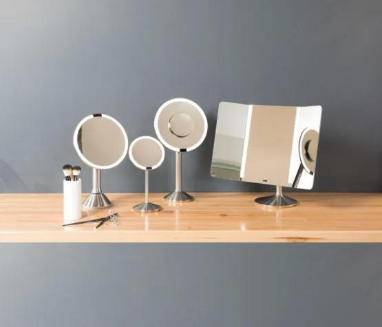 Bild: Selbstbewusstsein tanken – mit den Sensorspiegeln von simplehuman