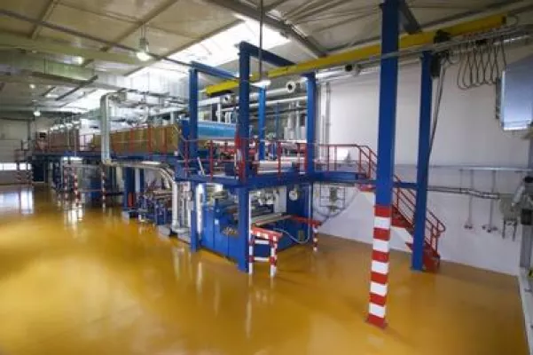 Lohnbeschichtungen von Folien Bild: Lohnbeschichtungen von Folien