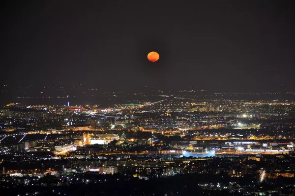 Bild: Runtasia Vollmondlauf – jeden Monat eine neue Laufstrecke bei Mondschein