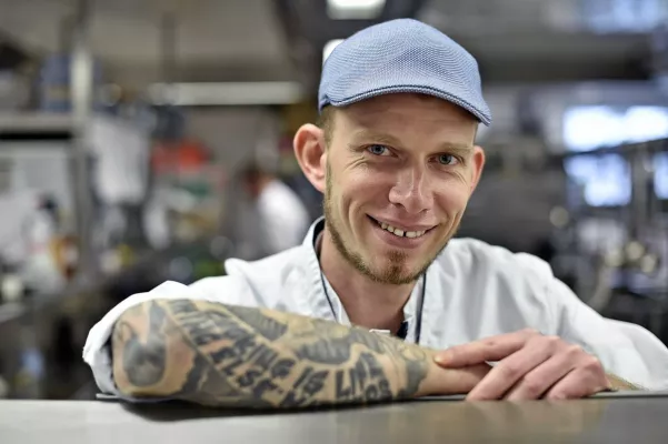 Bild: Boris Rommel, 2-Sterne-Koch im Wald & Schlosshotel Friedrichsruhe: "Kulinarisch bin ich ein echter Klassiker"