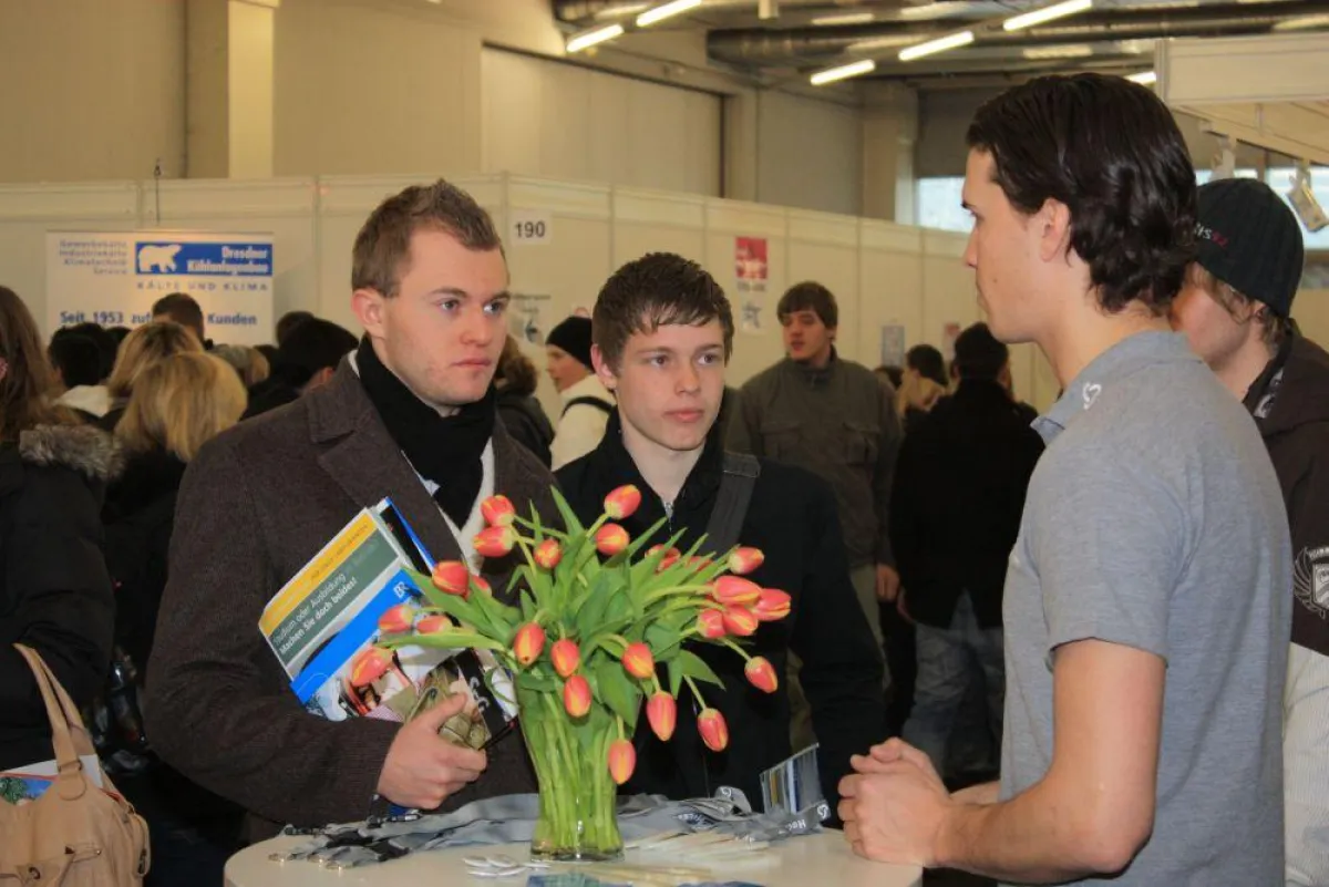 Aufmerksame Zuhörer auf den azubi- & studientagen München 2009