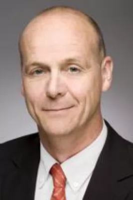 Bild: Dr. Nils-Christian Hakert verstärkt AENGEVELT-Team „Projektaufbereitung und Projektentwicklung“