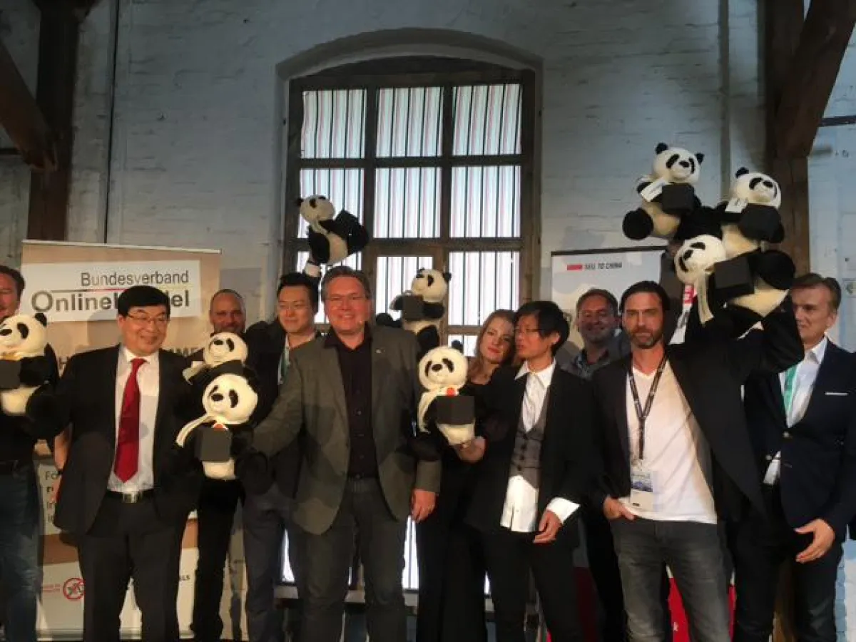 PANDA.BLACK ist gestartet - Unterzeichnung in Berlin