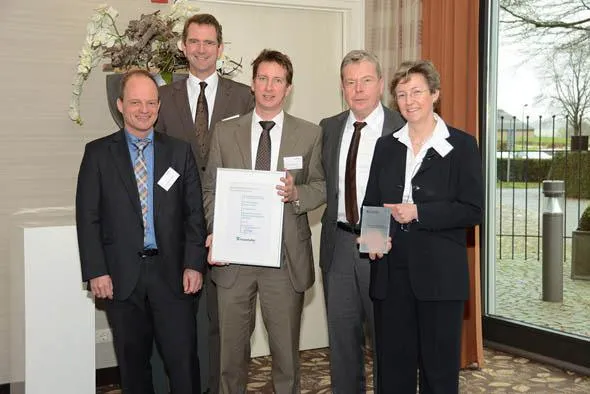 Bild: Fraunhofer zeichnet Oerlikon Leybold Vacuum für herausragendes Technologiemanagement aus