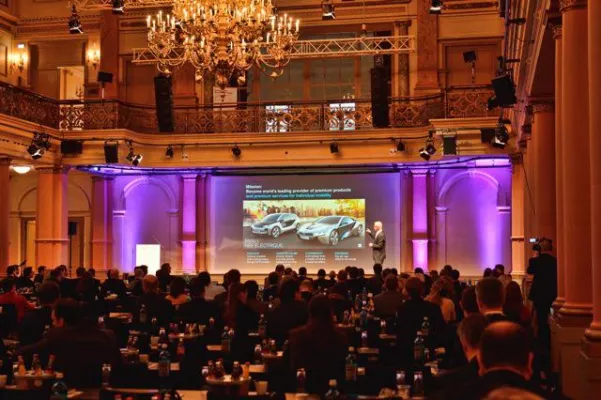 Bild: Der Vivaldi Digital Darwinism Summit 2014 beleuchtet die Digitalisierung von Marken und Unternehmen