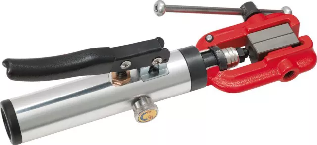 Bild: Bördeln leicht gemacht - KS Tools mit verbessertem Bördelgerät