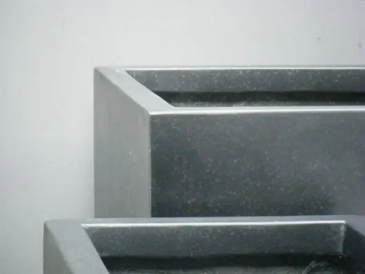 Bild: Echt Fiberglas: Reine Pflanzkübel und Blumenkübel von Eastwest