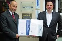 Bestnoten für Mercure Hotel Köln City Friesenstraße-Erneut erhält das Tagungshotel das höchste Gütesiegel Bild: Bestnoten für Mercure Hotel Köln City Friesenstraße-Erneut erhält das Tagungshotel das höchste Gütesiegel