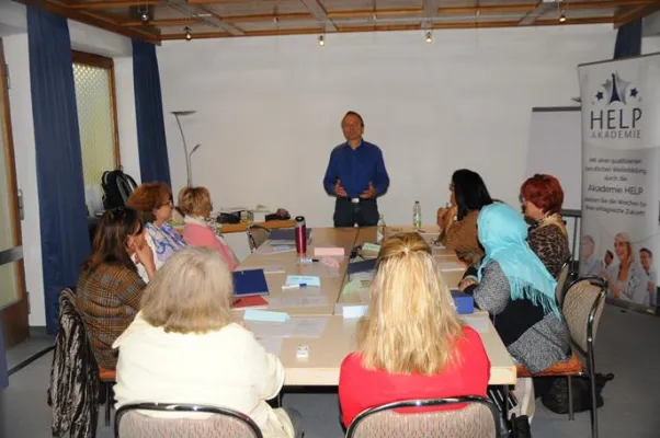 Fernweh: AUF IN DIE WELT-Messe am 10.11.2018 in Düsseldorf zeigt jungen Leuten Schüleraustausch und Gap Year Bild: Fernweh: AUF IN DIE WELT-Messe am 10.11.2018 in Düsseldorf zeigt jungen Leuten Schüleraustausch und Gap Year