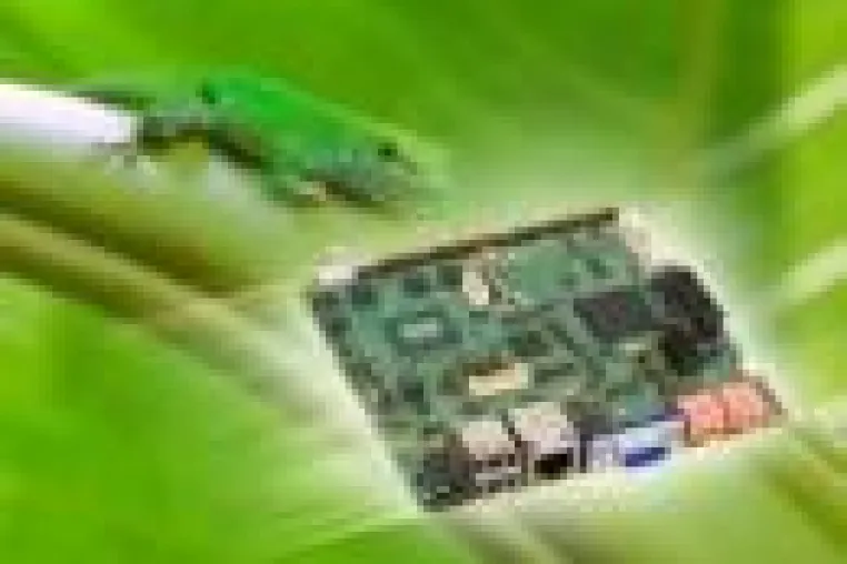 Bild: Nano-ITX Mainboard mit Atom CPU und passiver Kühlung