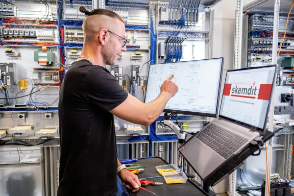 Bild: skemdit automatisiert Änderungsmanagement in PDF-Stromlaufplänen