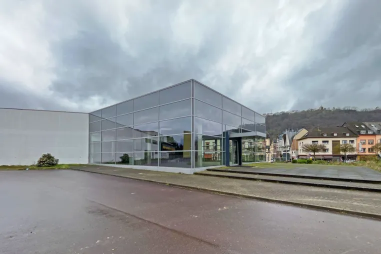 Bild: Gilbers & Baasch Immobilien vermittelt 1.400 m² Gewerbefläche an Basic-Fit