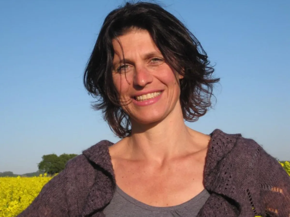 Angela Boeti stärkt das Selbstbewusstsein von Frauen