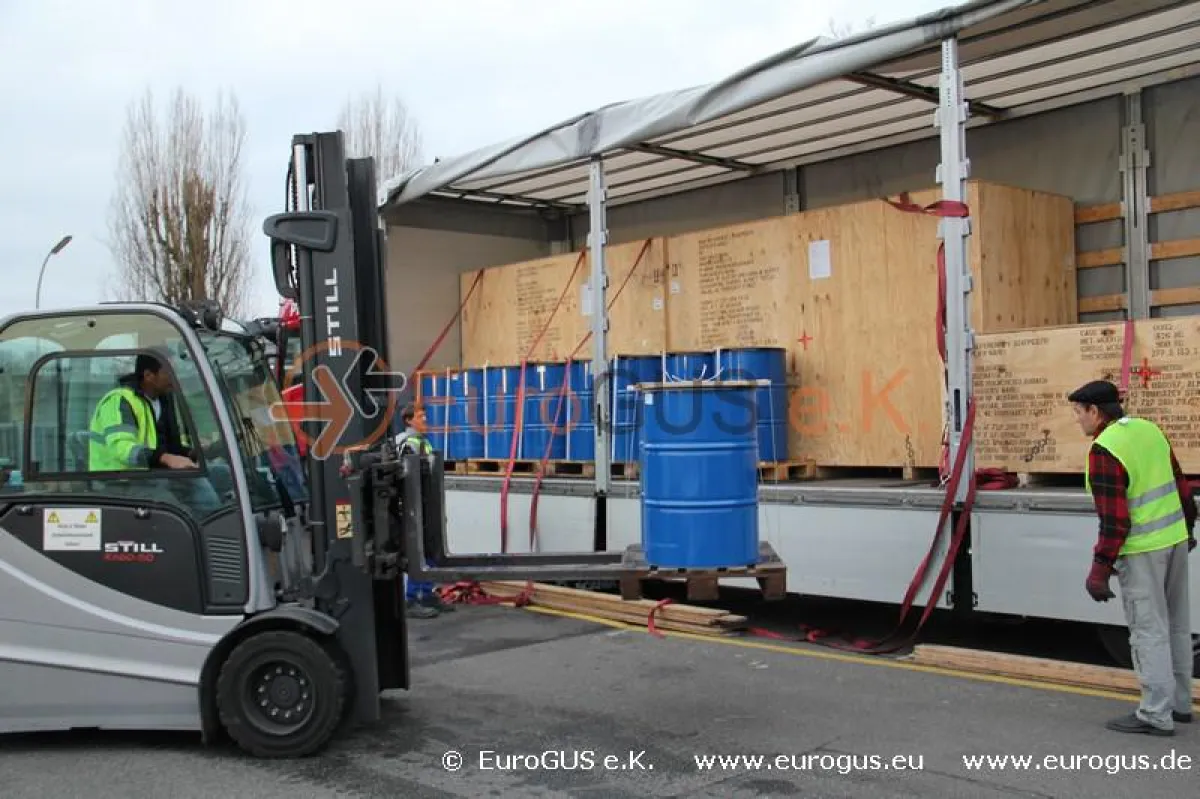 EuroGUS e.K. Internationale Spedition - LKW Beladung nach Turkmenbashi, Turkmenistan