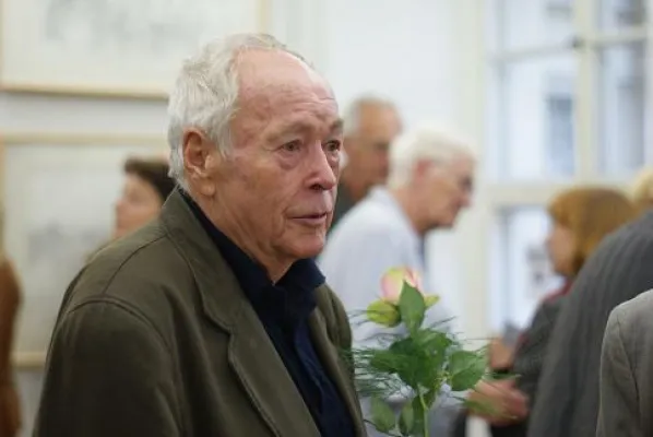 Prof. Walter Womacka erhält Menschenrechtspreis der GBM Bild: Prof. Walter Womacka erhält Menschenrechtspreis der GBM