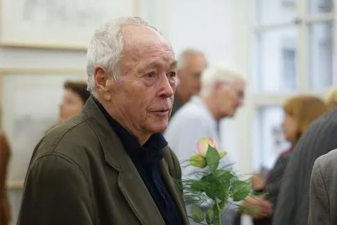 Prof. Walter Womacka erhält Menschenrechtspreis der GBM Bild: Prof. Walter Womacka erhält Menschenrechtspreis der GBM