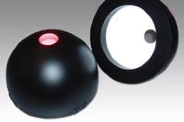 Bild: Lichtstarke Dombeleuchtungen für die industrielle Messtechnik