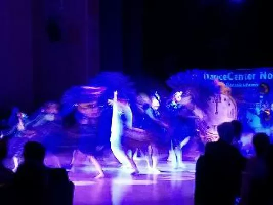 Bild: Mit frischem Schwung ins neue Jahr - Silvestergala in Gersthofen