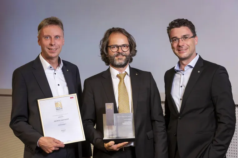 PROFILMETALL gewinnt mit „Profilieranlage 4.1“ den „Best of Industry Award“ 2019 Bild: PROFILMETALL gewinnt mit „Profilieranlage 4.1“ den „Best of Industry Award“ 2019