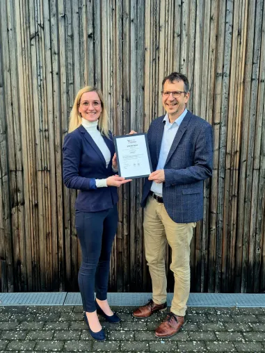 ReSolTat erhält Zertifizierung nach DIN ISO 9001:2015 – Qualität auf klarem Kurs Bild: ReSolTat erhält Zertifizierung nach DIN ISO 9001:2015 – Qualität auf klarem Kurs